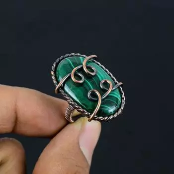 Подарок кольца ювелирных изделий ручной работы медной проволоки драгоценного камня малахита обернутый для женщины 4 зелёный