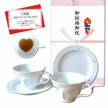 Подарок на свадьбу Подарок Arita Ware Кофейная чашка в форме сердца Пара блюдец Сердце в клевере Прозрачный В комплекте с Noshi и поздравительной открыткой и чистый