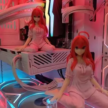 Подарок высотой 8 см: Накано Ицуки в пижаме, модель для украшения корпуса компьютера из «The Quintessential Quintuplets» Itsuki