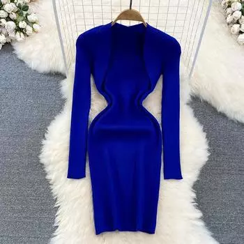 Поддельные две женские темпераментные сексуальные горячие девушки с квадратным вырезом и длинными рукавами, вязаное платье
