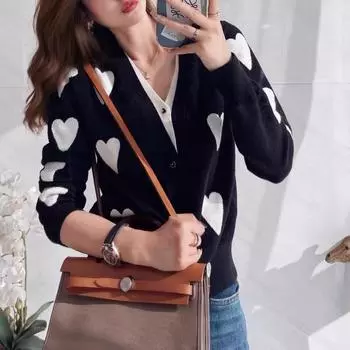Поддельный двух весенний и осенний красный свитер с низом, дизайн sense, нишевый топ с v-образным вырезом, весенний вязаный кардиган, куртка женская one size fits all зелёный