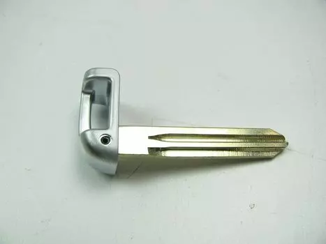 Подлинный OEM 81996-2K700 Заглушка PIC Key / 819962K700 для Kia Soul 08-11