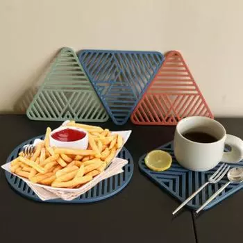 Подставка для чашек, гибкая нескользящая стильная подставка под чашку, квадратная треугольная подставка для чая, подставка для кухни Triangle красный