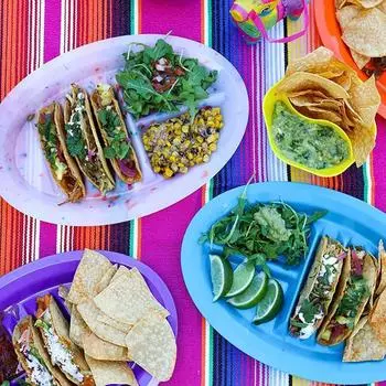 Подставка для мексиканских роллов Подставки для тако-тортов Для кафе Креативный держатель для полки для блинов с тортильей Держатель для подноса в форме волны Подставка для блинов с тако-тортом