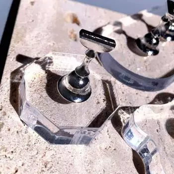 Подставка для пальцев с магнитными наконечниками, профессиональный инструмент для ногтей, демонстрационная стойка для практики нейл-арта для маникюрного салона B серебряный