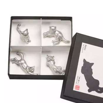 Подставка для палочек из жести Подставка для палочек из жести изготовлена вручную мастерами, набор, кот, кот, набор из 4 предметов, в коробке, Япония, работа художника, серебряный