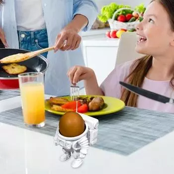 Подставка для яиц Yousheng, креативный 3D-дизайн в стиле астронавта, компактный и легкий органайзер для вареных яиц белый