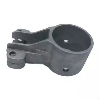 Подставка для зонтов в патио. Отверстие для зонтика заменяет прочный держатель для уличного основания.