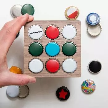 Подставка под пивную крышку Yousheng для мужчин, подарок любителям пива, домашний декор для мужчин, вмещает 9 крышек, отделка под дерево в деревенском стиле, подарок для него, подарки для папы