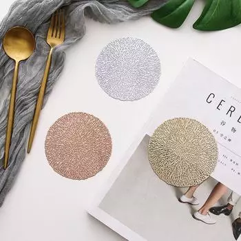 Подставка под стакан из ПВХ «Роза Алисы»: Термостойкий, противоскользящий коврик в европейском стиле