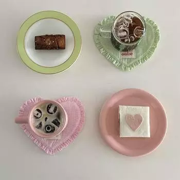 Подставки под тарелки из хлопка в клетку в форме сердца. Милая кружевная подушка для чашки. Декоративные принадлежности в форме сердца для милой девочки.