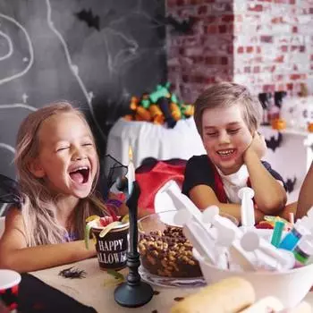 Подсвечник на Хэллоуин, подставка из смолы и человеческих костей, конический подсвечник, готический