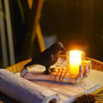 Подсвечник в виде скелета на руку на Хэллоуин, пьющая ворона на ладони, свеча-подсвечник черный белый