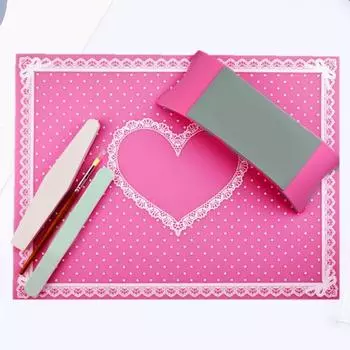 Подушка для дизайна ногтей с гладкими краями и сердечным узором, супермягкая складная моющаяся нескользящая подлокотница, подушка для маникюра для маникюрного салона белый