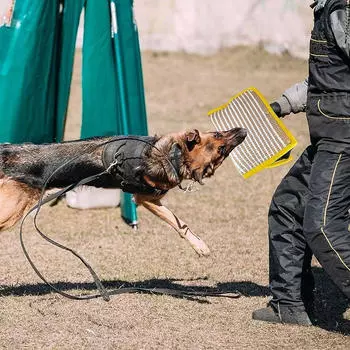 Подушка для укуса собаки клиновидная развлекательная тренировочная накладка из джута для бульдогов на немецком языке красный