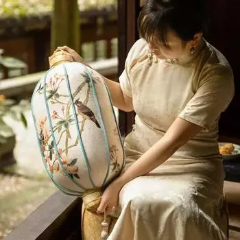 Подушка-фонарик в виде китайской птицы, декоративная подушка в виде цветка, винтажная красная, круглая, в форме яйца, для дивана-кровати из бархата для дома