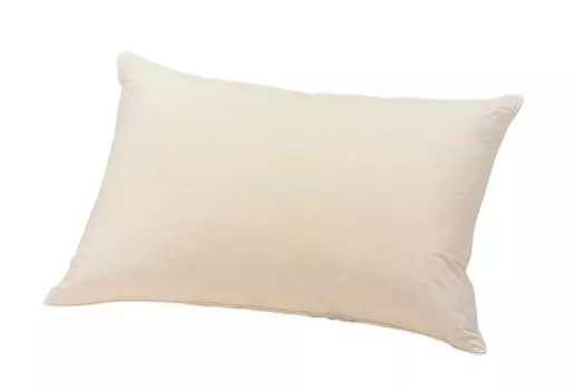 Подушка French Bed Feather Pillow Изготовлена из высококачественного хлопкового наполнителя с высокими влагоотводящими свойствами. Размер 50 x 70 см. Kinari French bed 076468168 ``Подушка Feather с высокой степенью чувствительности.