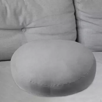 Подушка на стул для гостиной и офиса с опорой на пол белый