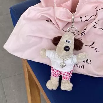 Подвеска-брелок для сумки в виде куклы-собачки-пилота Xiaohongshu, Клетчатые панталоны, Белое колье с надписью I Love, Брелок в виде щенка. 13cm or so