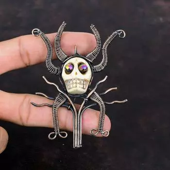 Подвеска из говлита, медная проволока, кулон из титановой бусины с глазами, кулон ручной работы, ювелирные изделия из драгоценных камней, уникальный кулон с черепом и костью, подарок для нее