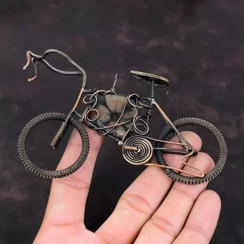 Подвеска из хиастолита, обернутая медной проволокой, подвеска ручной работы в виде цикла, подвеска из настоящего драгоценного камня, обернутая проволокой, ювелирные изделия для подарка, медные ювелирные изделия