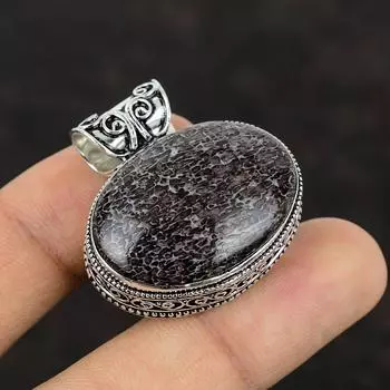 Подвеска из кости динозавра Подвеска ручной работы Подвеска из стерлингового серебра 925 пробы Антикварная винтажная подвеска Серебряные украшения для подарка Ювелирные изделия из натуральных драгоценных камней