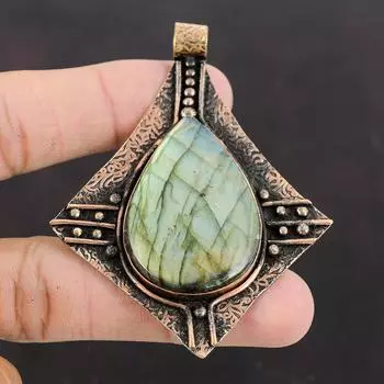 Подвеска из лабрадорита Медный кулон Ювелирные изделия из лабрадорита Подвеска ручной работы Высокое качество Подвеска из драгоценного камня Дизайнерские медные украшения Подарок для девочек