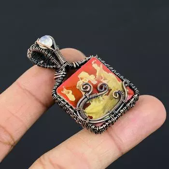 Подвеска из медной проволоки с натуральным резным красным кораллом и лунным камнем, 1,97 дюйма, J2p79