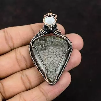 Подвеска из медной проволоки со скатом, драгоценный камень, кулон из радужного лунного камня, ручная работа, медные украшения, дизайнерская подвеска, подарок для нее