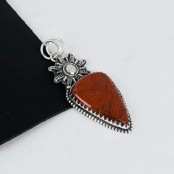 Подвеска из натурального камня Красная речная яшма, серебро 925 пробы - Дизайн ручной работы, Ювелирное украшение для повседневной носки, Уникальная подвеска из Красной речной яшмы, подарок для нее 2.95 красный