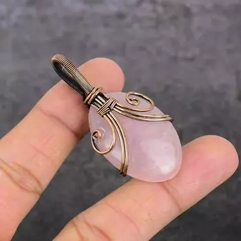 Подвеска из натурального розового кварца с медной проволокой 2,17 дюйма P8r86