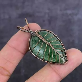 Подвеска из натурального зеленого апатита с медной проволокой 2,17 дюйма V4i84