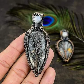 Подвеска из натуральной малинговой яшмы и лунного камня, медная проволока, 2,92 дюйма, o8K54