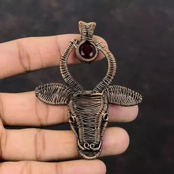 Подвеска из ограненного мозамбикского граната, подвеска из медной проволоки, подвеска ручной работы в виде головы быка, изящное медное ювелирное украшение, подвеска из драгоценных камней, подарок для нее