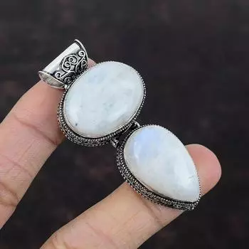 Подвеска из радужного лунного камня. Подвеска из натурального драгоценного камня. Подвеска ручной работы. Подвеска из стерлингового серебра 925 пробы. Винтажный ювелирный подарок для мамы. Уникальный кулон.