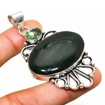 Подвеска из серебра 925 пробы с драгоценным камнем «Гелиотроп», цаворитом, 2,46 дюйма 2.46 зелёный