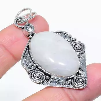 Подвеска из серебра 925 пробы с натуральным радужным лунным камнем 2,44 c0f73