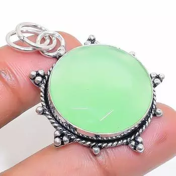 Подвеска из стерлингового серебра 925 пробы с натуральным зеленым халцедоном 1,89 дюйма O9c34