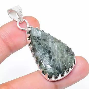 Подвеска из стерлингового серебра 925 пробы с натуральным серафинитом ручной работы 1,89 дюйма j8R69