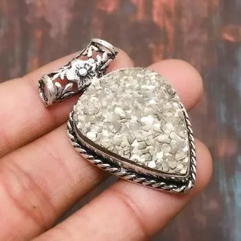 Подвеска из стерлингового серебра 925 пробы с пиритом и драгоценным камнем ручной работы на День Благодарения 1.77 Inches белый