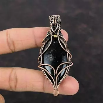 Подвеска Nuummite, обернутая медной проволокой, ювелирные изделия Nuummite, подвеска ручной работы, обернутая проволокой, ювелирные изделия из драгоценных камней, медные ювелирные изделия, подарок на годовщину