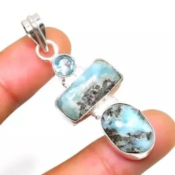 Подвеска Republic Larimar с синим топазом и серебром 925 пробы, 1,89 дюйма 1.89 синий