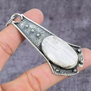 Подвеска ручной работы из стерлингового серебра 925 пробы с натуральным селенитом 2,95 дюйма a0T93