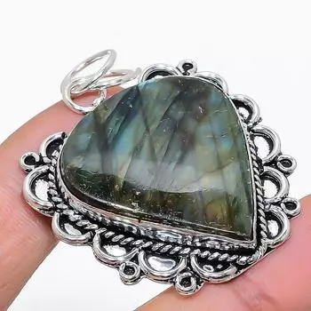Подвеска ручной работы из стерлингового серебра 925 пробы с натуральным лабрадоритом 2,01 дюйма W0U63