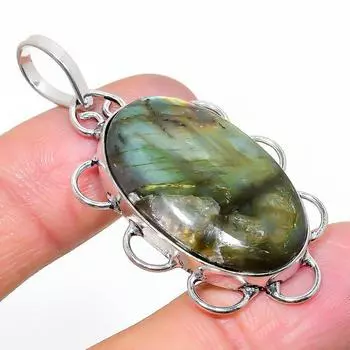 Подвеска ручной работы из стерлингового серебра 925 пробы с натуральным лабрадоритом 2,01 дюйма b0q75
