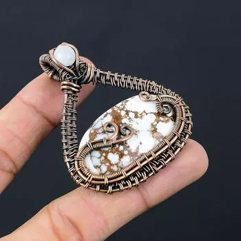 Подвеска ручной работы с драгоценным камнем «Дикая лошадь» из чистой медной проволоки, обернутая ювелирными изделиями ручной работы 2.44 inches белый