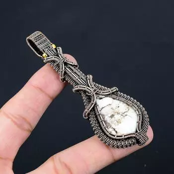 Подвеска ручной работы с драгоценным камнем «Дикая лошадь» из чистой медной проволоки, обернутая ювелирными изделиями ручной работы 3.74 Inches белый