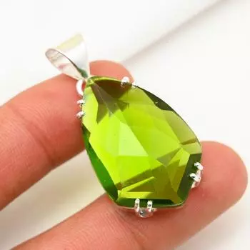 Подвеска с драгоценным камнем перидот, кулон из цельного серебра 925 пробы, ювелирное изделие ручной работы, кулон с камнем по дате рождения, подарок для него 1.81 Inches зелёный