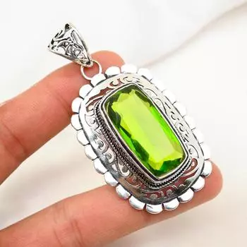 Подвеска с драгоценным камнем перидот, кулон из цельного серебра 925 пробы, ювелирное изделие ручной работы, кулон с камнем по дате рождения, подарок для него 2.67 Inches зелёный