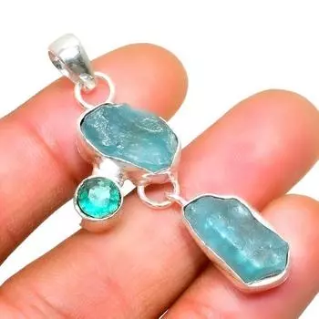Подвеска с грубым синим топазом и аквамарином, посеребренная 925 проба, 1,70 дюйма 1.70 цвет морской волны